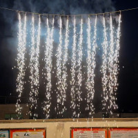 Сценический холодный ВОДОПАД СФ104 - пиродождь, огнепад - серебряный фонтан - высота 5 метров - время работы 60 секунд